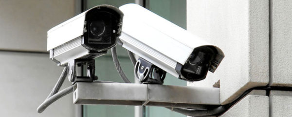 Dispositif de sécurité et de surveillance
