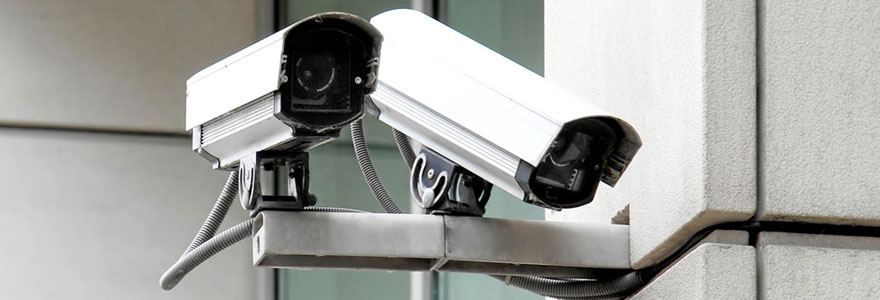 Dispositif de sécurité et de surveillance